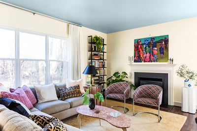How a Duo of Living Room Colors Made Sense of a Tricky Open-Concept Space